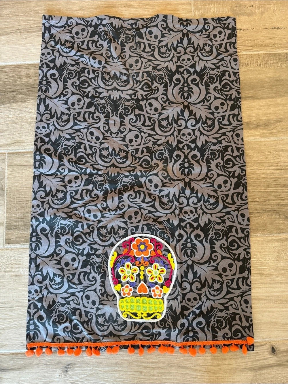 NWOT Pier One Imports Sugar Skull Embroidered skull cross bones Halloween towel